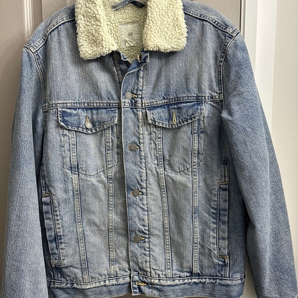 H&M relaxed fit denim jacket size M - Picture 2 of 6